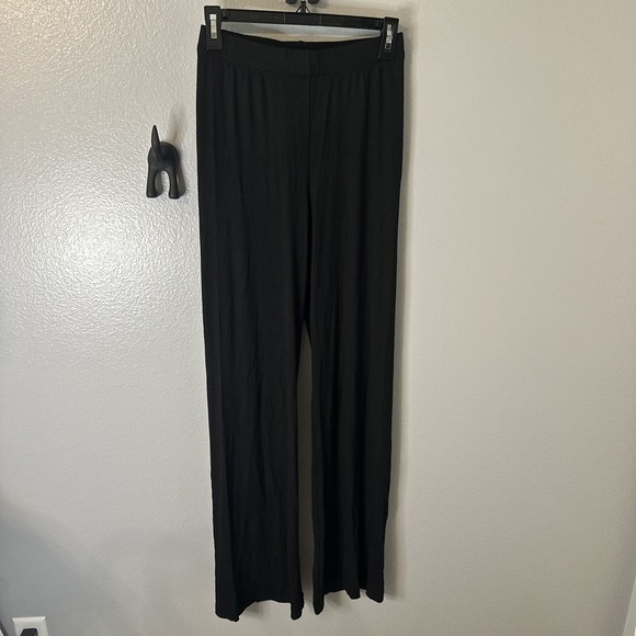 SKIMS Pants - SKIMS Summer Mesh Pant Black Size X-Small RN 158973 NWOT SOLD OUT